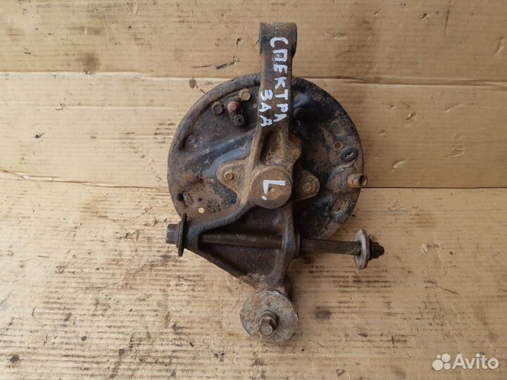 Кулак поворотный + ступица задняя Киа Спектра