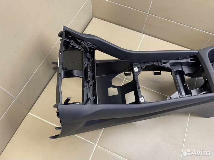 Консоль центральная skoda kodiaq