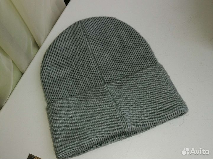 Женская шапка