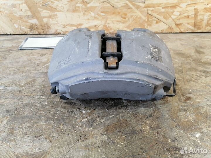 Суппорт передний левый Audi A4 B9 A5 8W Q5 FY