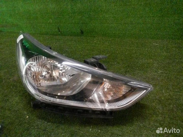 Фара правая Hyundai Solaris