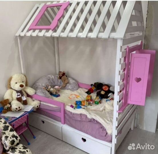 Детская кровать домик