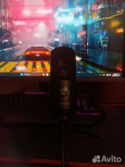 Микрофон студийный