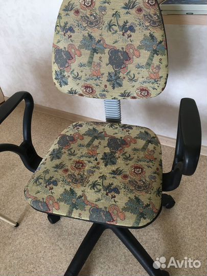 Компьютерное кресло