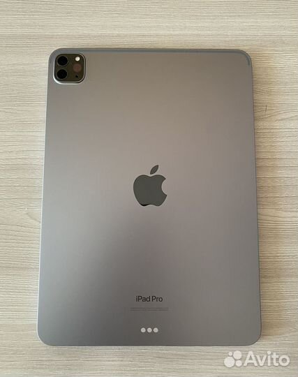 Apple iPad Pro (2022), 11 дюймов, 256G/темно-серый