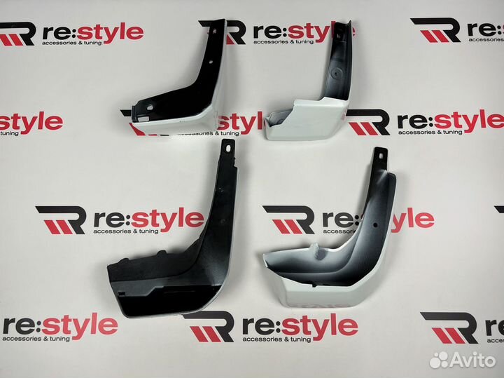 Брызговики Honda Fit (GP/GK) 14-17г Белые 040