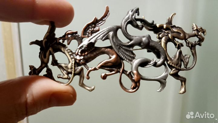 Дракон символ года