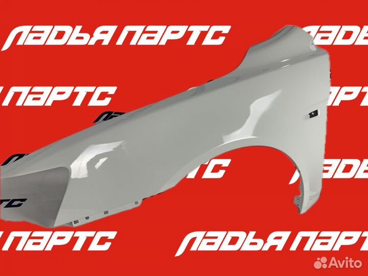 Крыло Mitsubishi lancer X(08) левое Белый W37