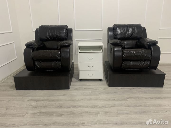 Кресло реклайнер для педикюра