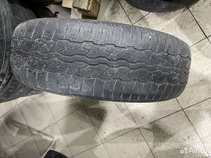 Bridgestone Dueler H/T 687 225/65 R17