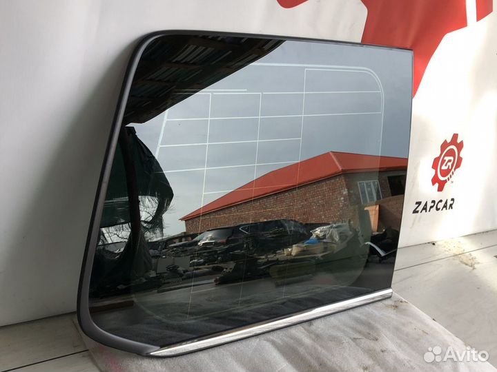 Toyota Land Cruiser 200 Форточка задняя правая