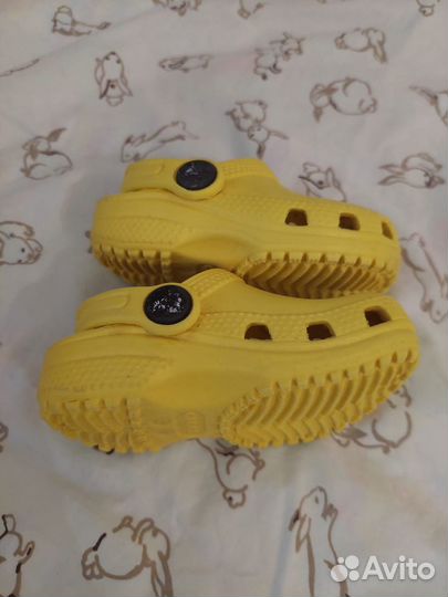 Сандали crocs c4