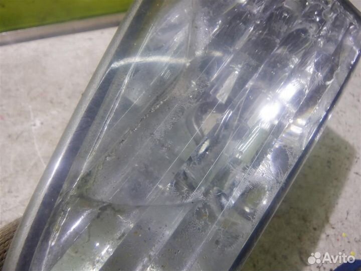 Фонарь задний внутренний левый Ниссан Мурано 02