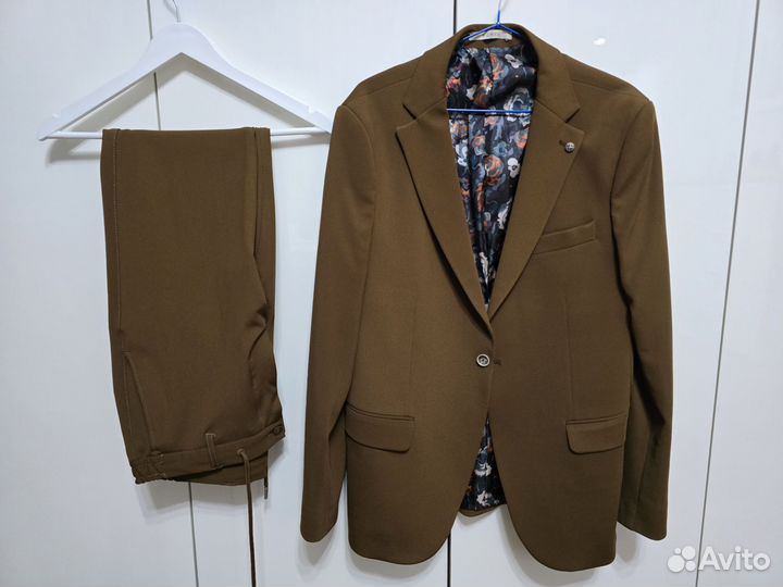 Мужской свадебный костюм