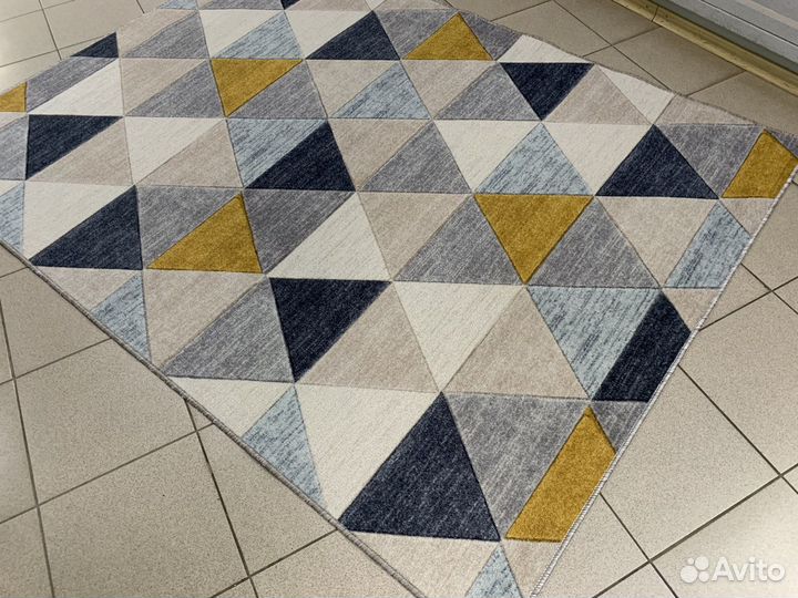 Палас 3х5 м. новый