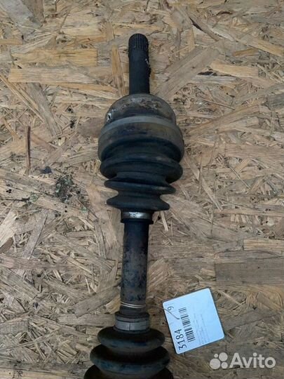 Привод (полуось) левый Kia Sportage 1 бензин 2004