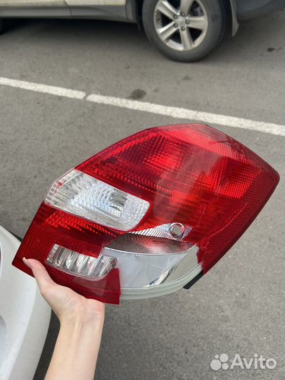 Фонарь задний skoda fabia