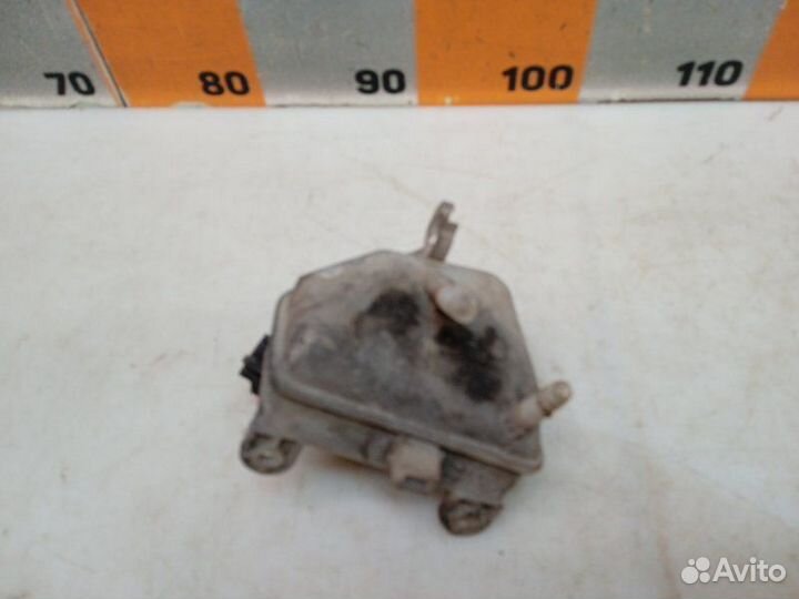 Бачок главного тормозного цилиндра Ford Focus 1