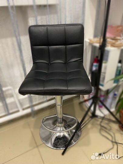 Стул для визажиста бровиста