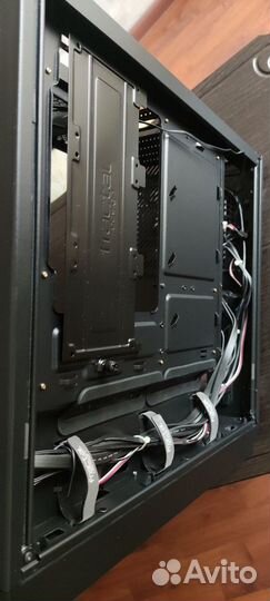 Корпус для пк Fractal design