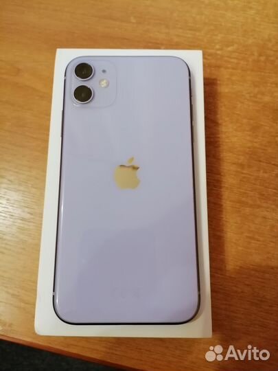 iPhone 11, 64 ГБ