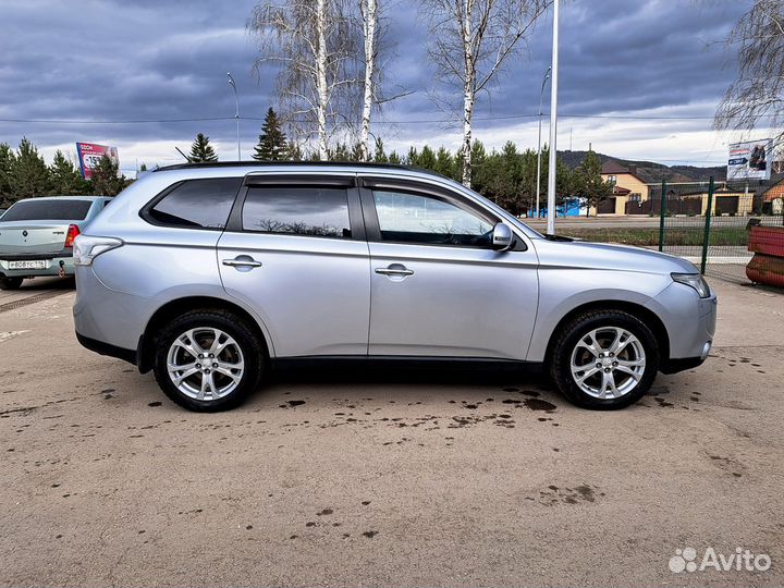 Mitsubishi Outlander 2.4 CVT, 2012, 235 871 км