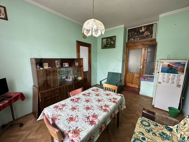 2-к. квартира, 65 м², 2/2 эт.