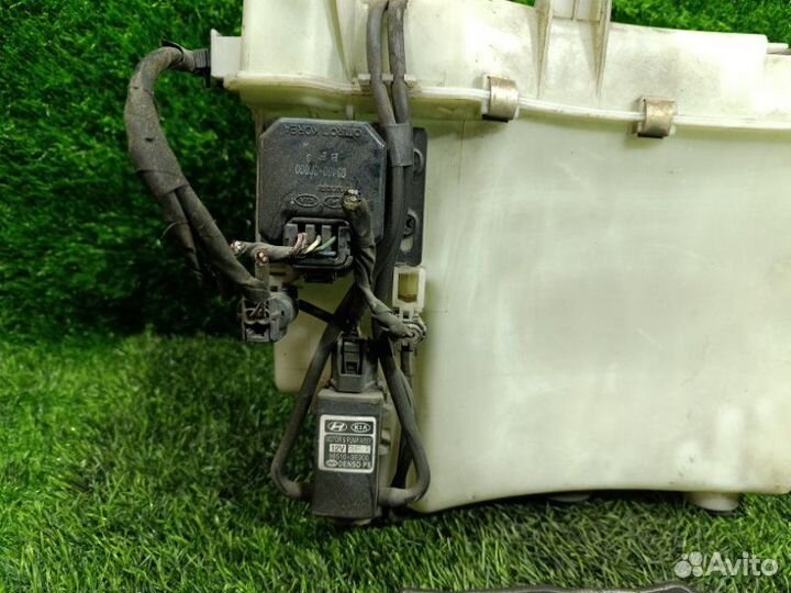 Бачок стеклоомывателя Kia Sorento BL D4CB 2006