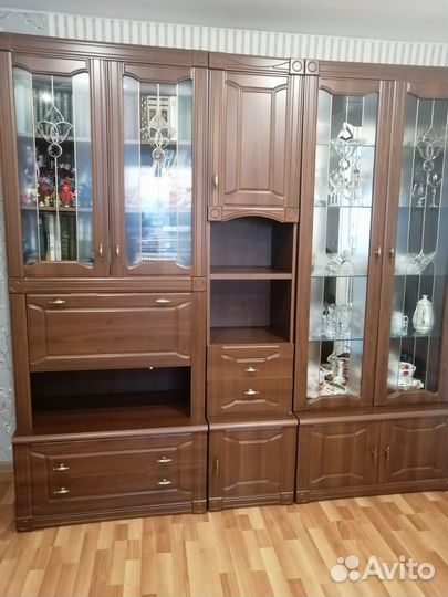 Стенка в гостиную бу