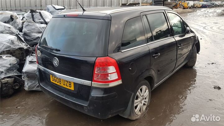Разбор на запчасти Opel Zafira B 2005-2012