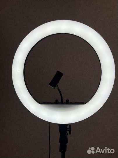 Кольцевая лампа со штативом