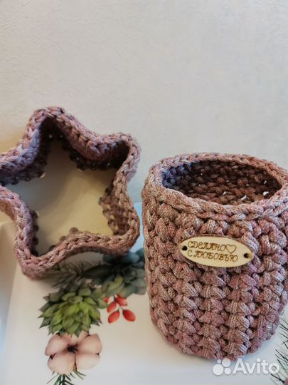 Вязаные корзинки ручной работы