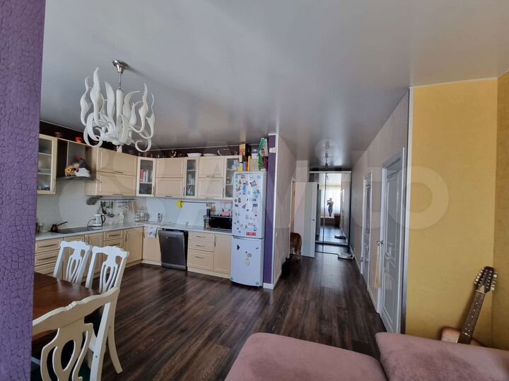 3-к. квартира, 82 м², 18/20 эт.