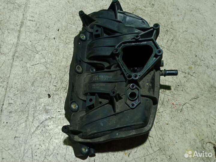 Коллектор впускной Volkswagen Tiguan