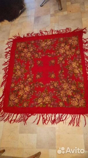 Платок шерстяной