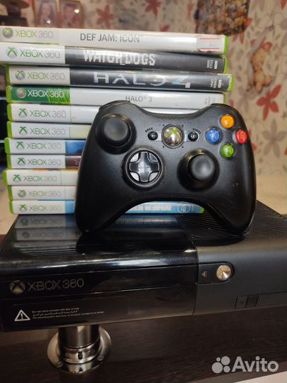 Xbox 360e + диски с играми