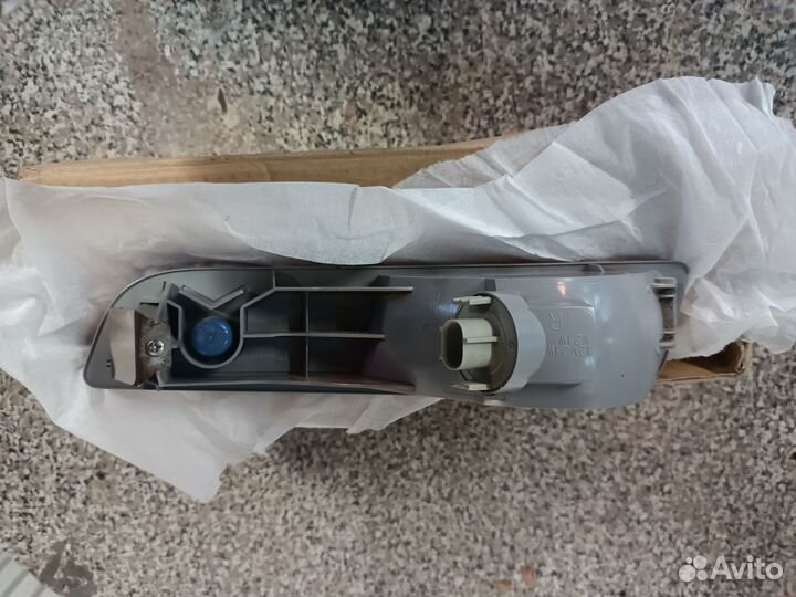 Фонарь в задний бампер Митцубиси Аутлендер 3