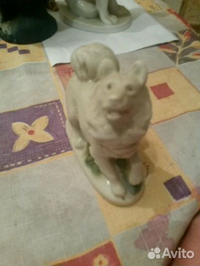 Фарфор. Лайка - цвет белый. производство СССР