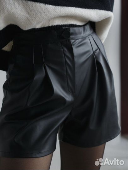 Кожаные шорты