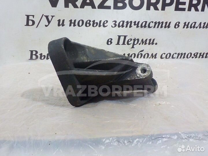 Кронштейн генератора Nissan X-Trail