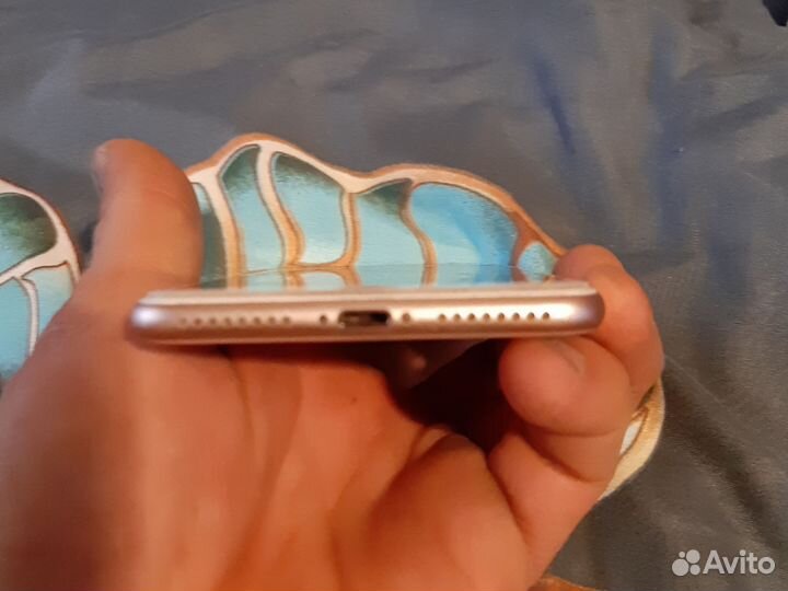 Телефон iPhone 8 plus