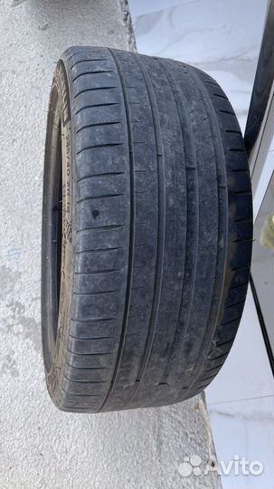 Quantum H578 245/40 R18