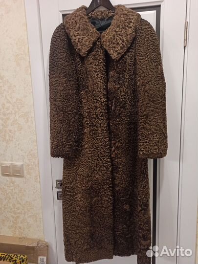 Шуба из каракульчи. Пепельно- коричневая 48-50 р