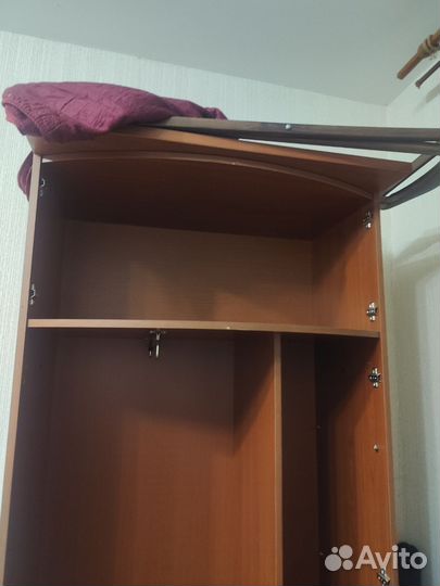 Шкаф распашной