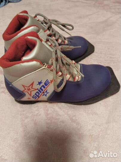 Лыжные ботинки