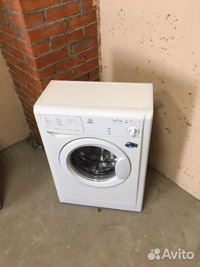 Стиральная машина Indesit 4 кг