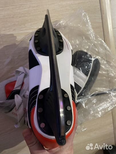 Коньки хоккейные 40 размер