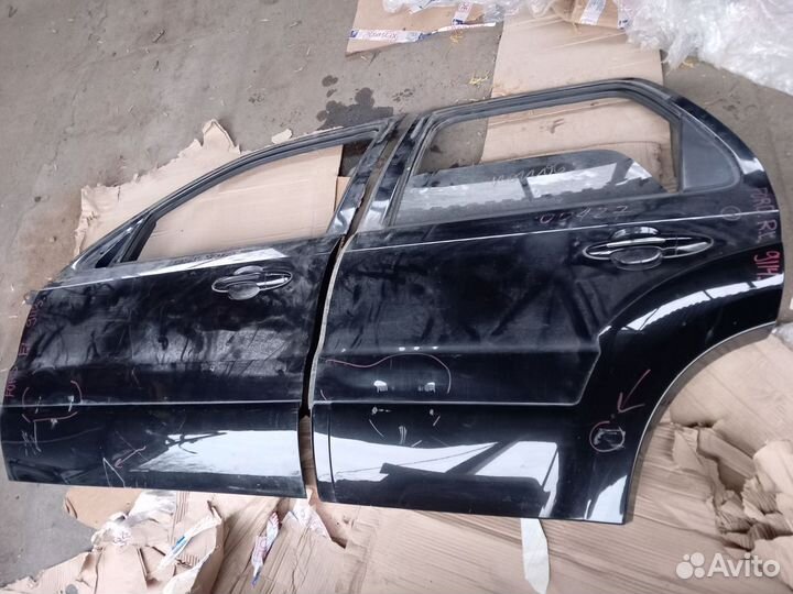 Ford Escape тайванец 2008 дверь левая Задняя