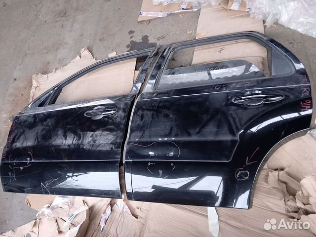 Ford Escape тайванец 2008 дверь левая Задняя