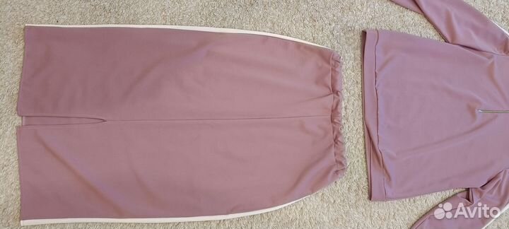 Спортивный костюм женский